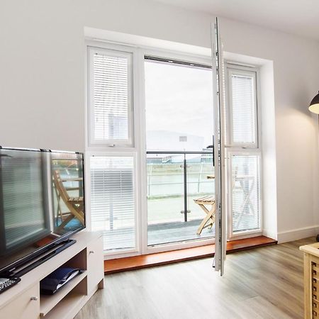Appartement Raphael Retreat à Newport  Extérieur photo