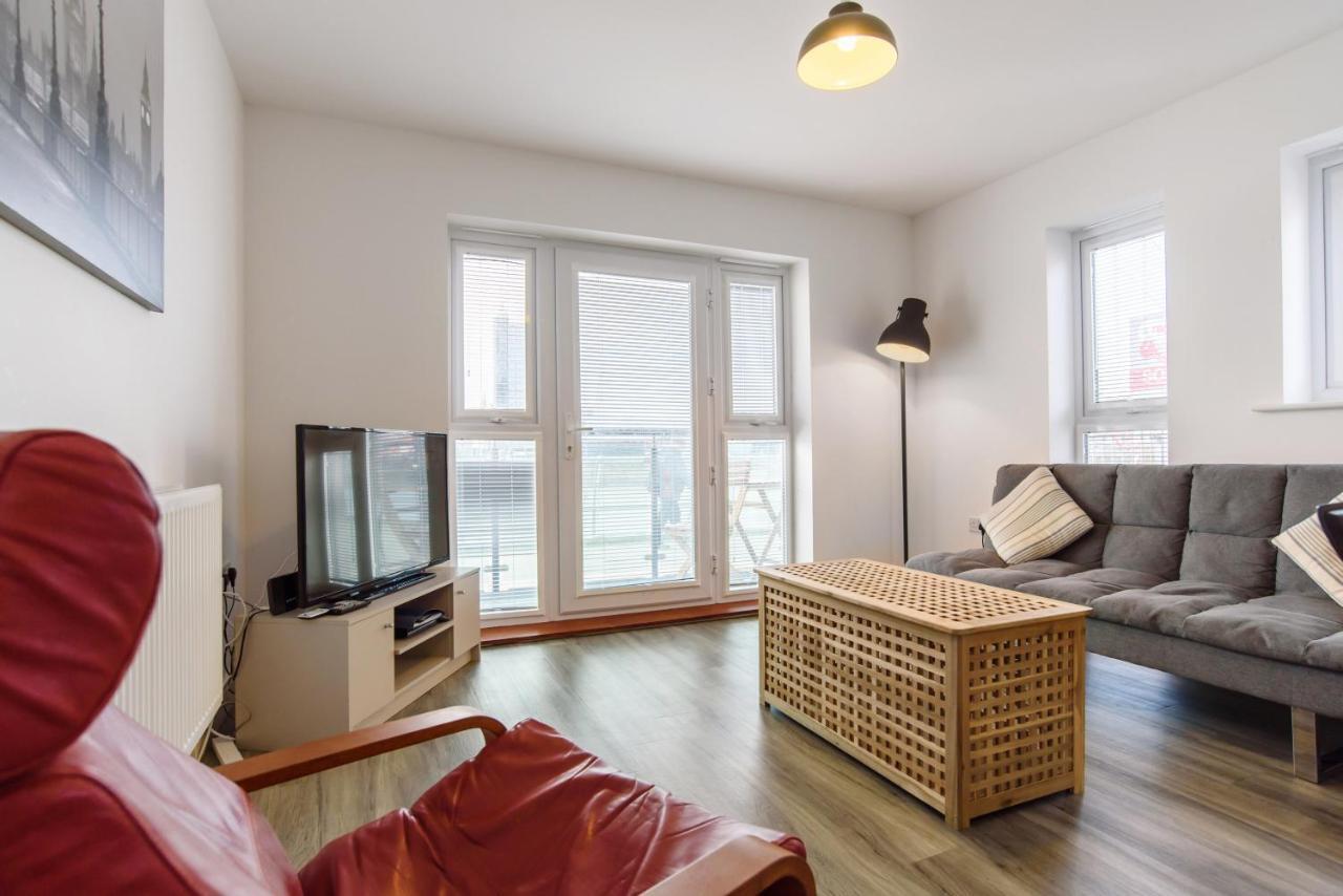 Appartement Raphael Retreat à Newport  Extérieur photo